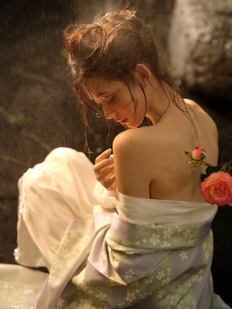 又纯又欲✨氛围感十足的光影日系和服写真 3 hitomi 瞳摄影 来自小红书网页版